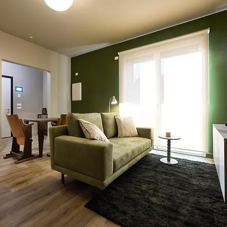 The School Venice, Boutique Loft Apartment *